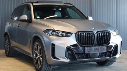 Автомобільний стиль: які аксесуари обирають модниці за кермом